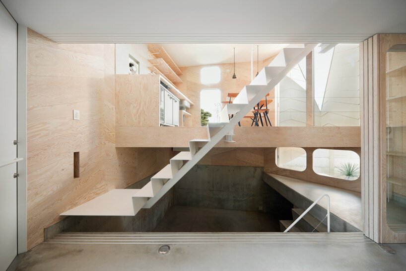 yoshinori-sakano-architects-Plywood Interiors and Design